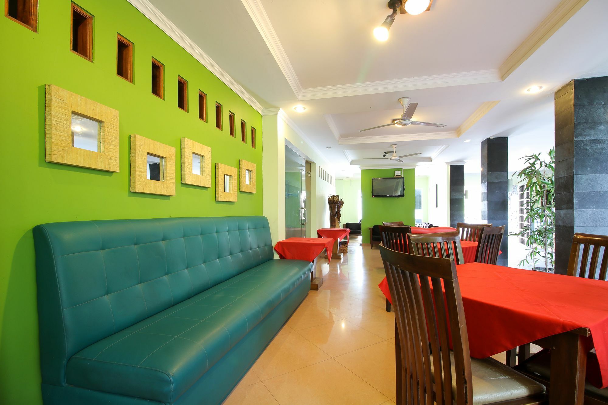 Guest house Reddoorz @ Taman Siswa 2 3*